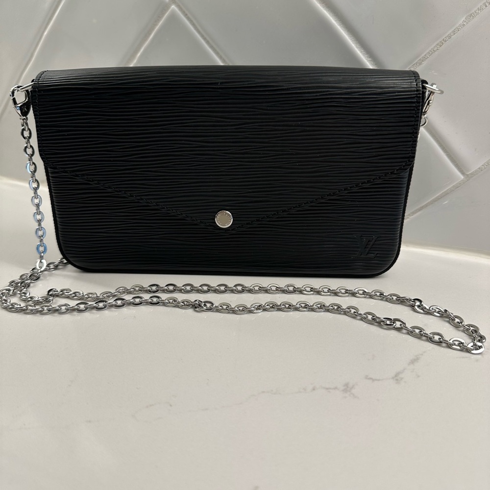 Louis Vuitton Black EPI Clutch